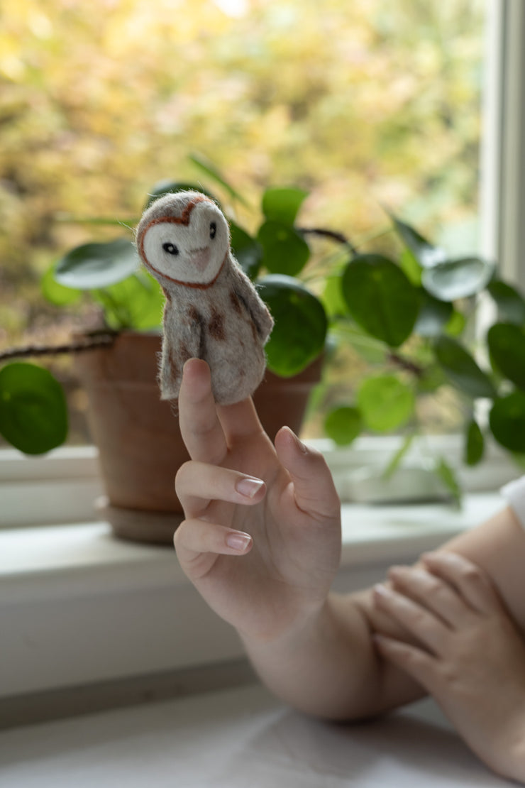 Barn Owl Finger Puppet