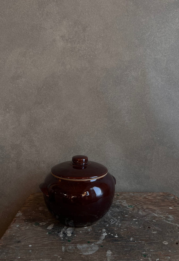 Lidded ceramic pot