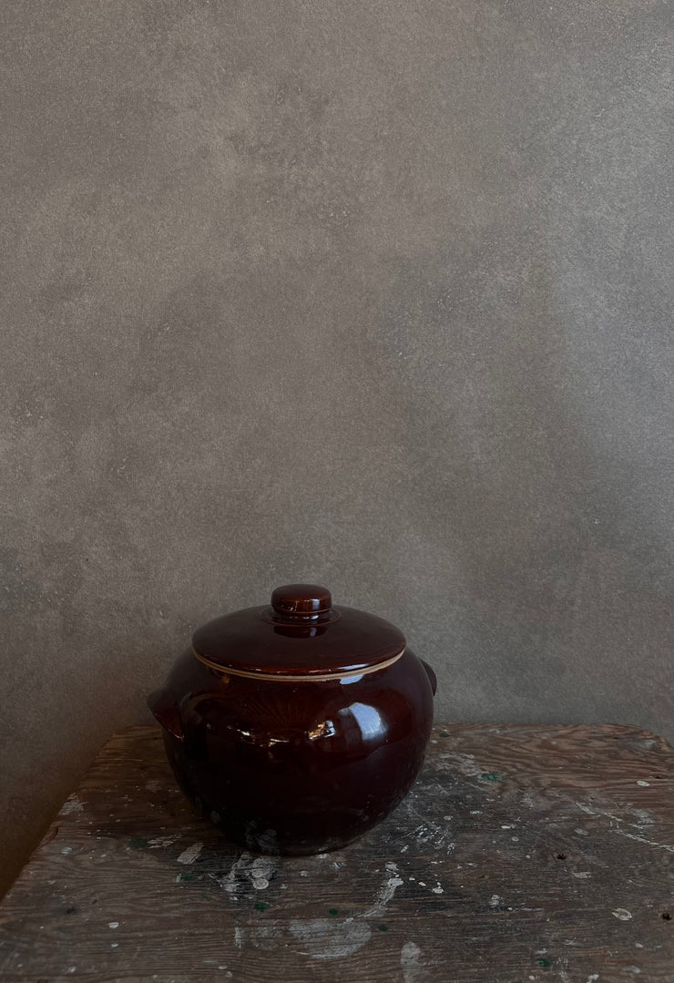 Lidded ceramic pot