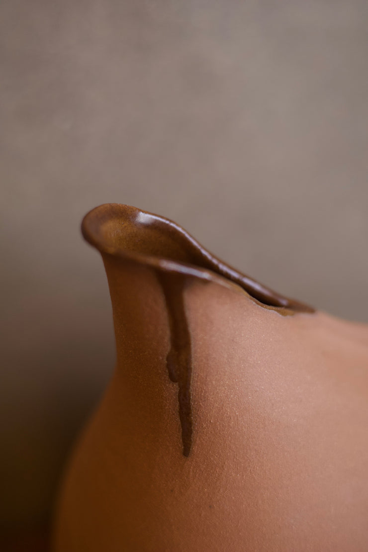 Orienpet Handled Pitcher - Bark