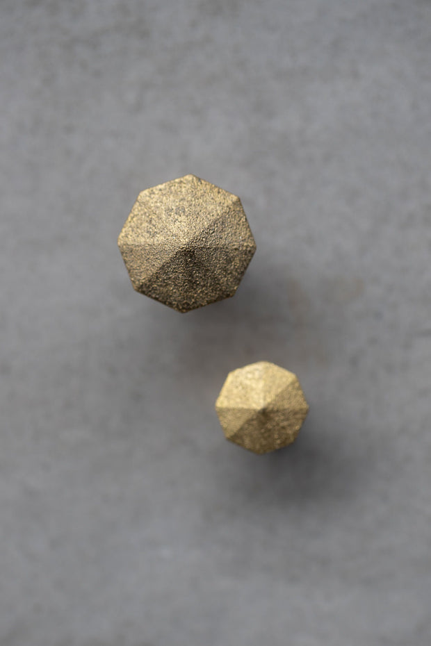Sand-Casted Brass Knobs