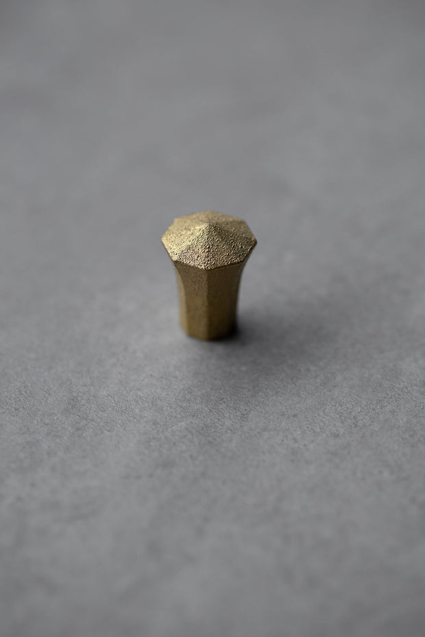 Sand-Casted Brass Knobs