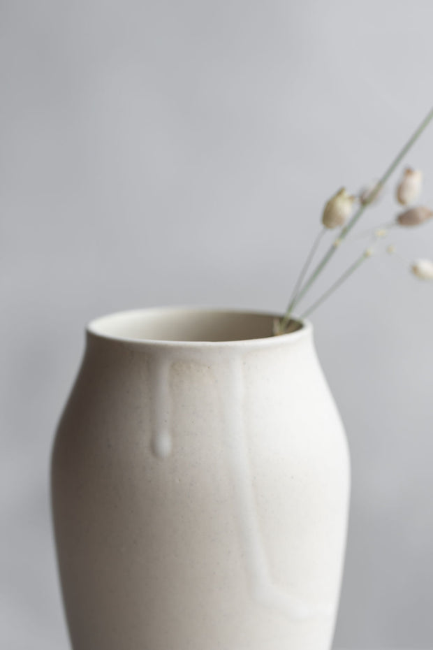 Begonia Vase-Sand