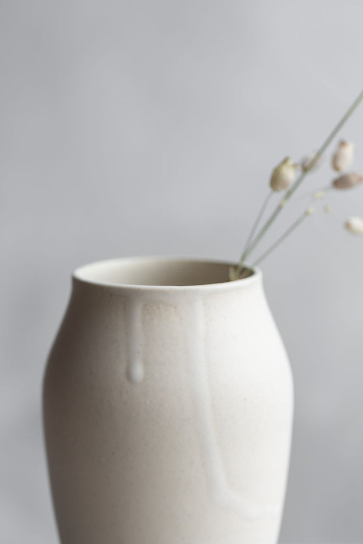 Begonia Vase-Sand