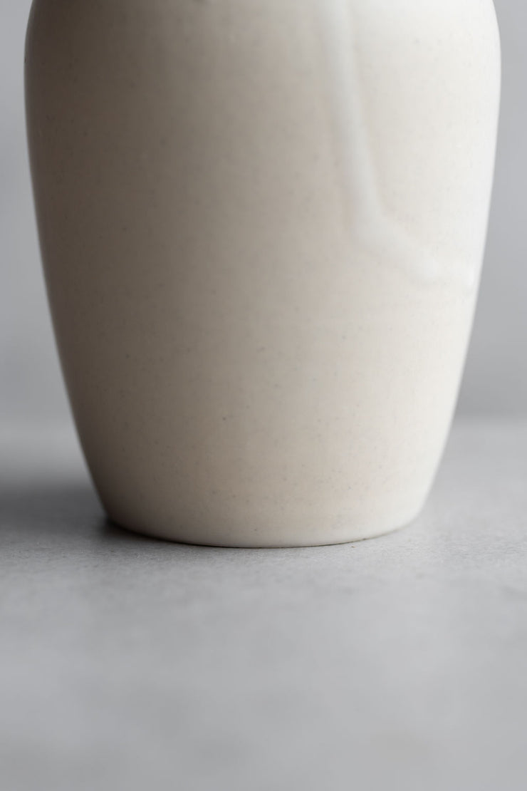 Begonia Vase-Sand