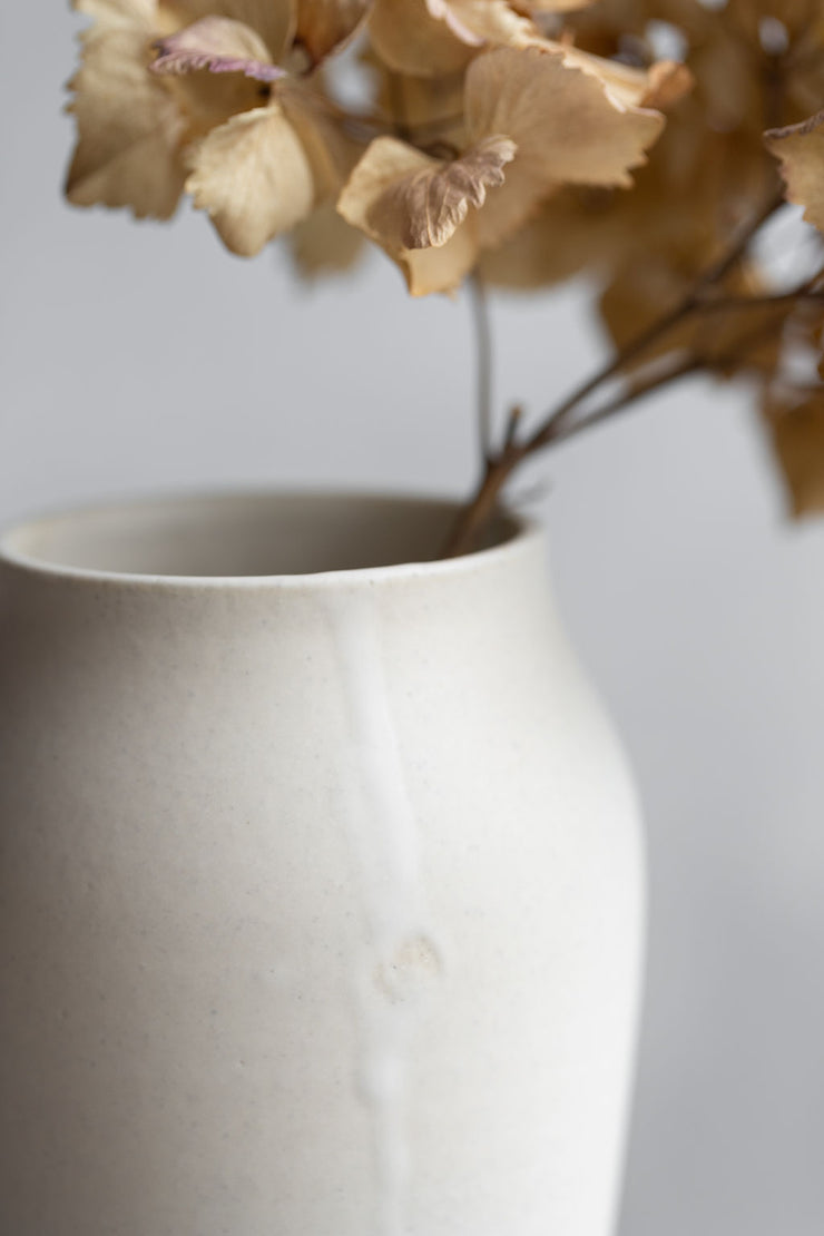Begonia Vase-Sand