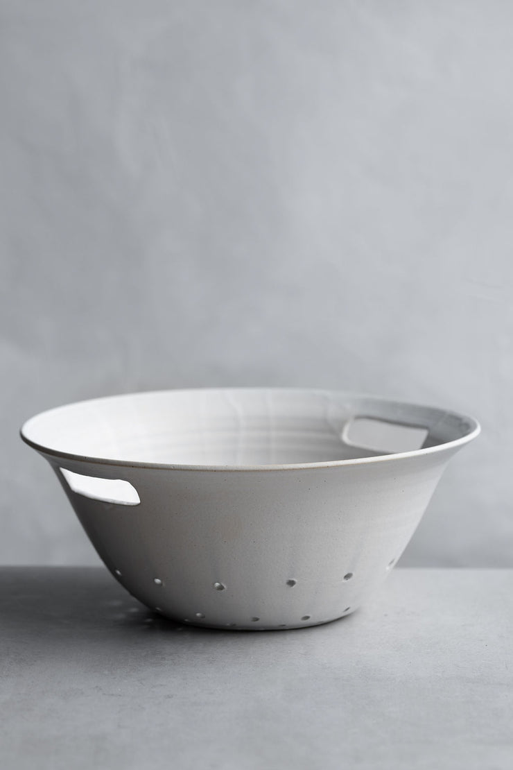 Ceramic Handled Colander - Chalk