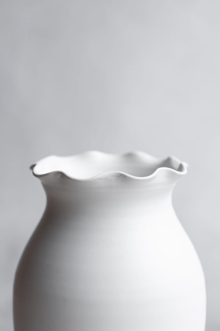 Ruffle Bergamot Vase-Matte White