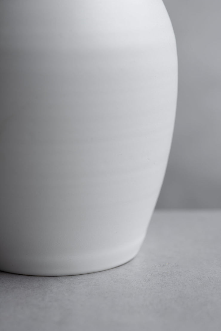 Ruffle Bergamot Vase-Matte White