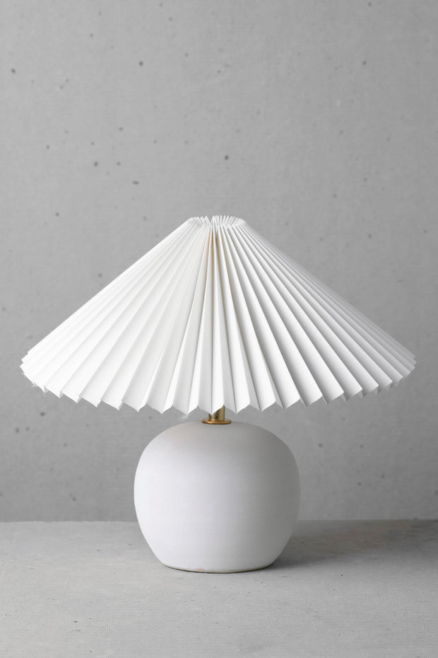 Alma Table Lamp