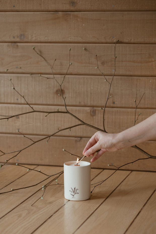 Notary Spring Lilac & Rose Candle