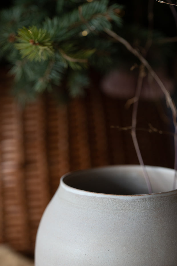 Desert Vase - Matte Grey