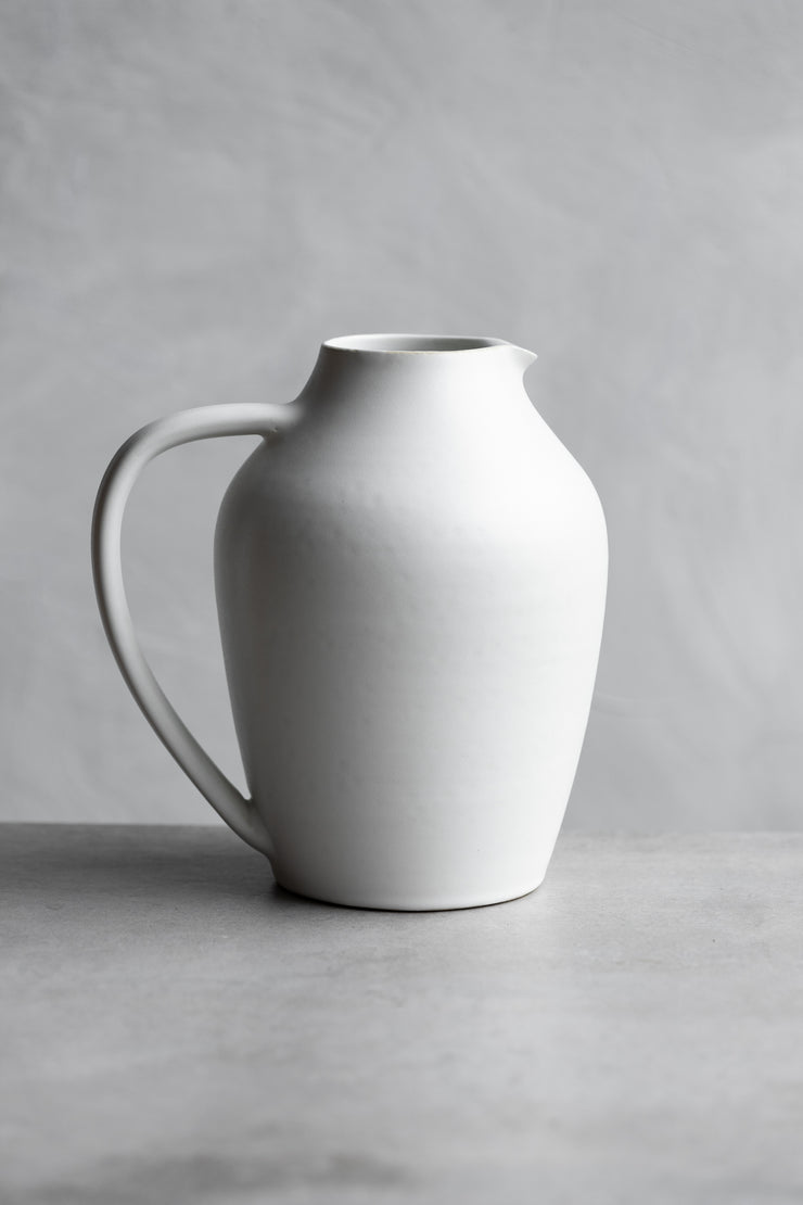 Trefoil Pitcher - Matte White