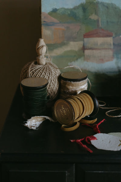 Natural Twine Stand with Cutter