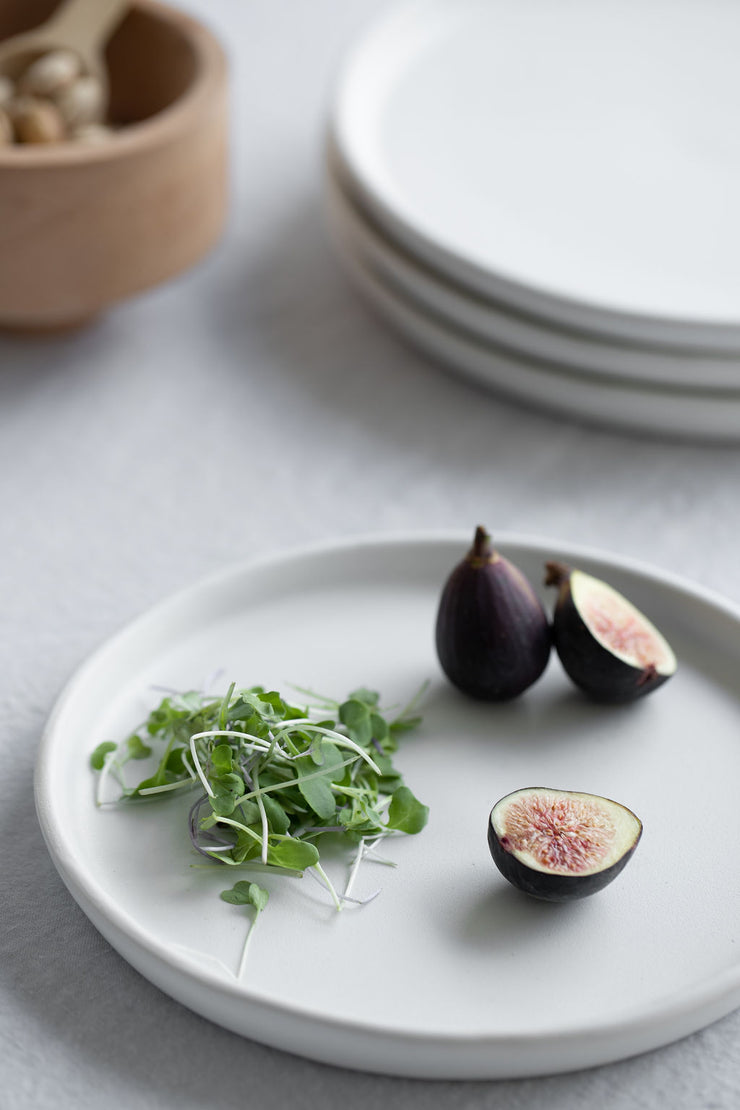 Notary Matte White Dinnerware Set