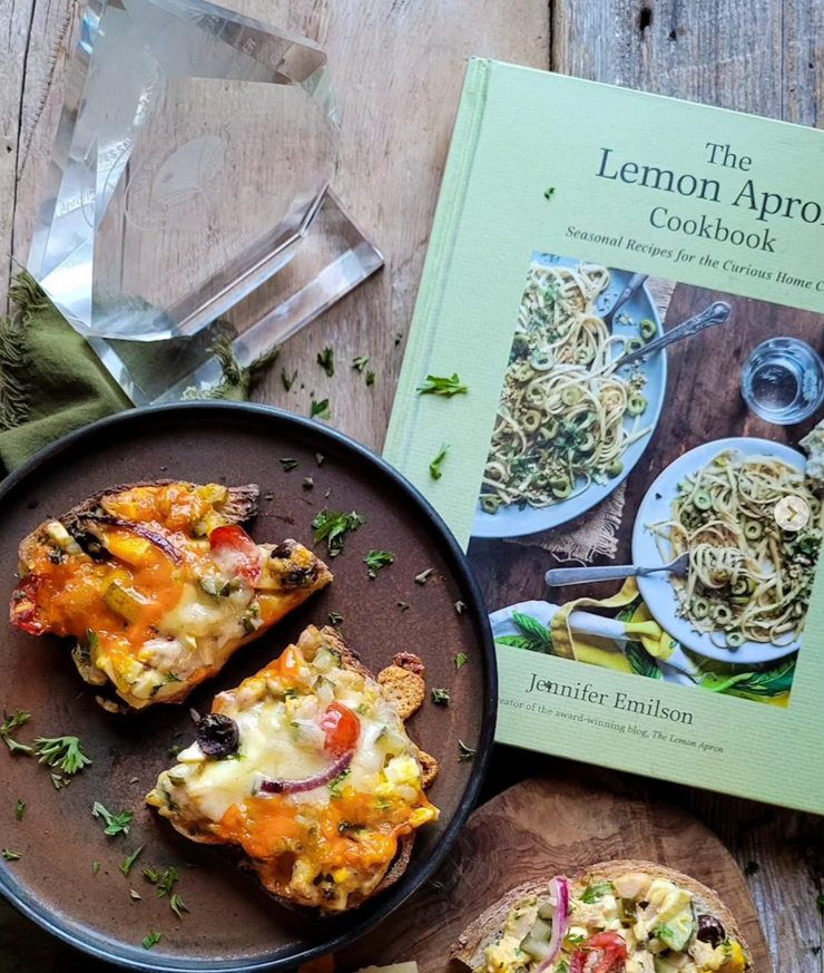 The Lemon Apron Cookbook: Seasonal Recipes for the Curious Home Cook