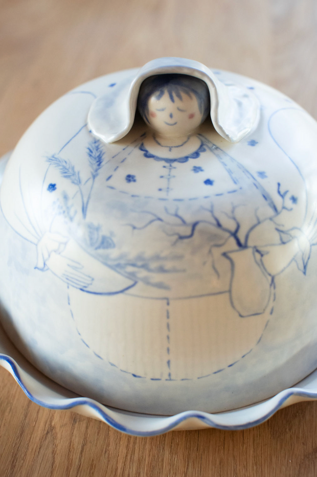 Notary x Tina Flood // The Nonna Cake Plate