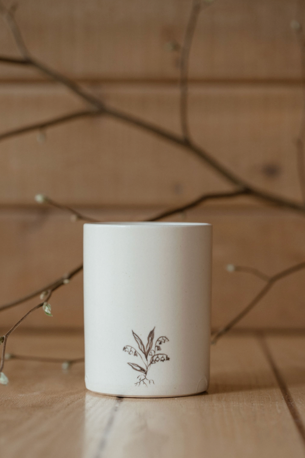 Notary Spring Lilac & Rose Candle