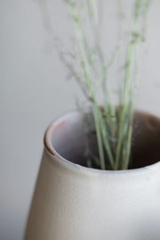 Poppy Vase - Chalk