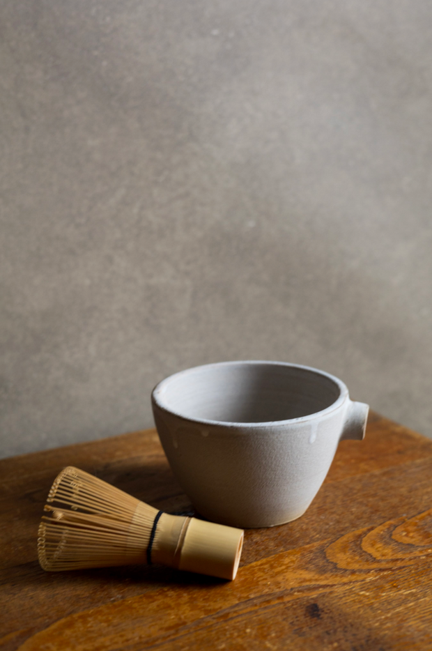 Spouted Matcha Prep Bowl - Matte Grey