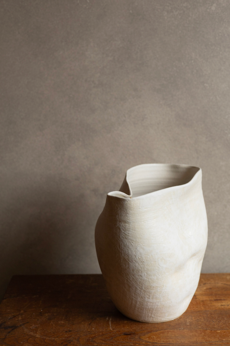Rumpled Vase - Sand Hakame