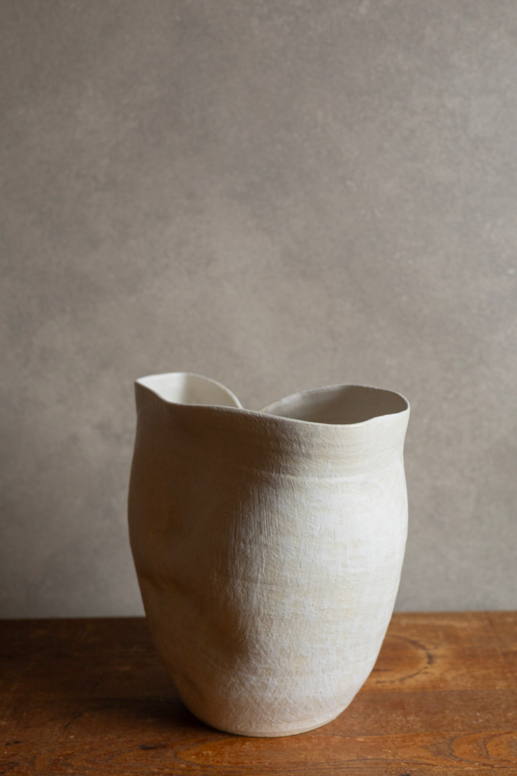 Rumpled Vase - Sand Hakame