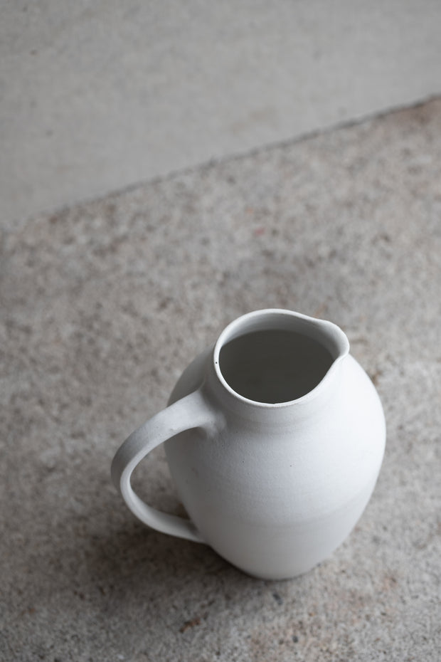 Trefoil Pitcher - Matte White