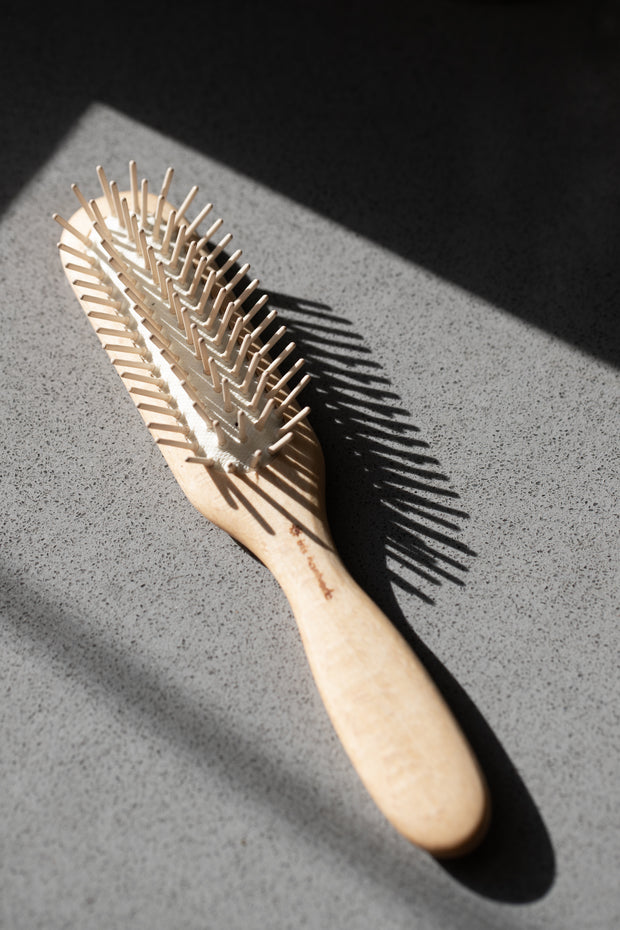 1pc Kitchen Cleaning Brush With Wooden Handle, Non-scratch Tampico Fiber  Bristles, Suitable For Cleaning Tableware, Pots, Pans, Cast Iron, Dishwasher,  Kitchen Sink, Bathroom