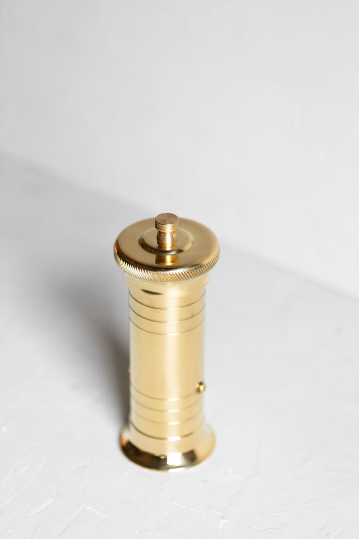Maitre D’ Junior Brass Mill
