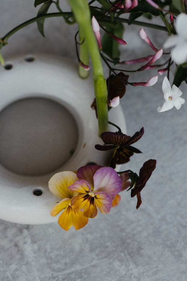 Ikebana Ring-Matte White