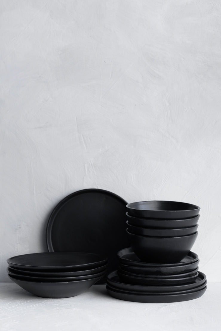 Ceramic Entree Bowl- Satin Black